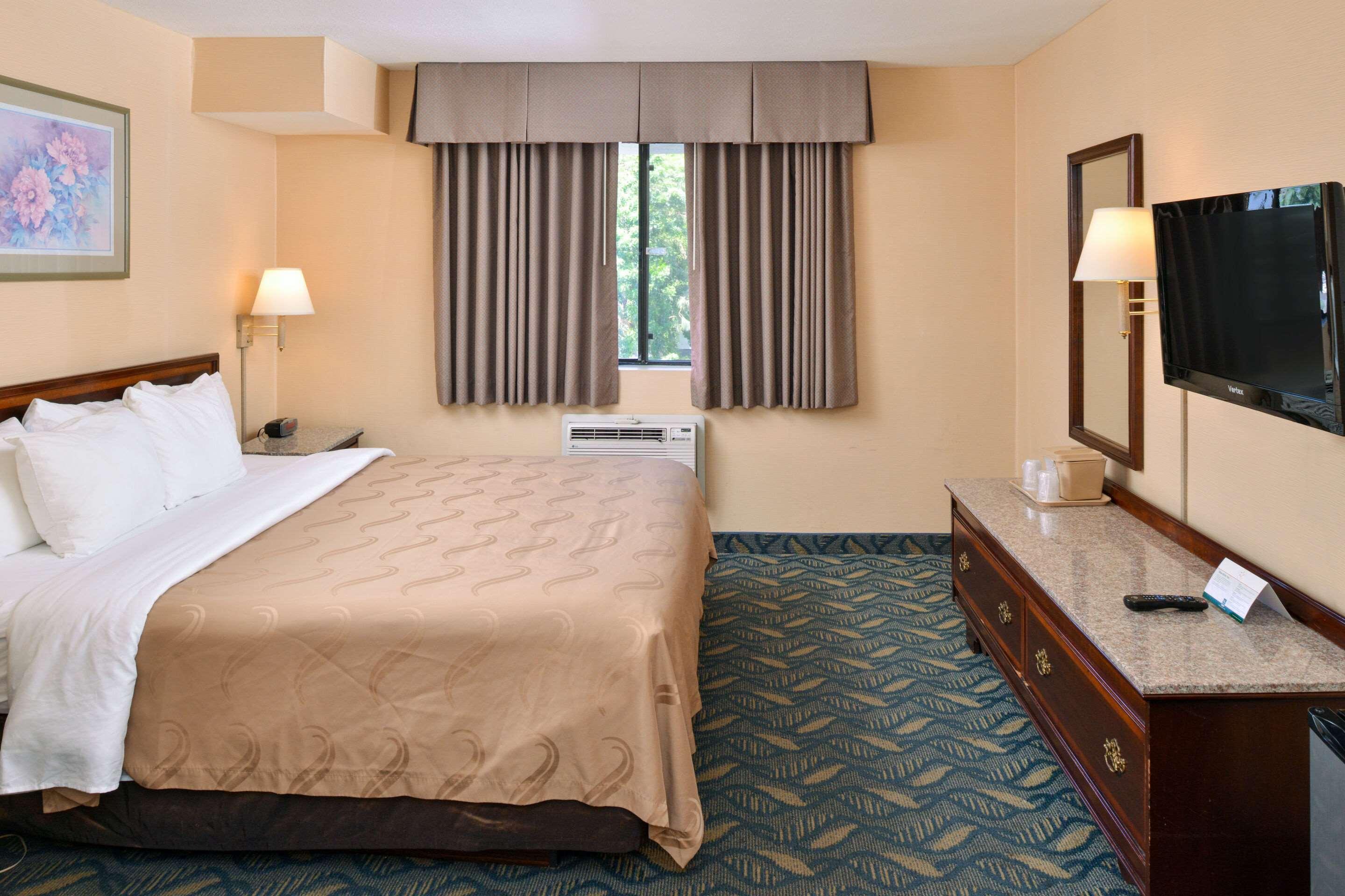 Quality Inn & Suites Walnut - City Of Industry Dış mekan fotoğraf