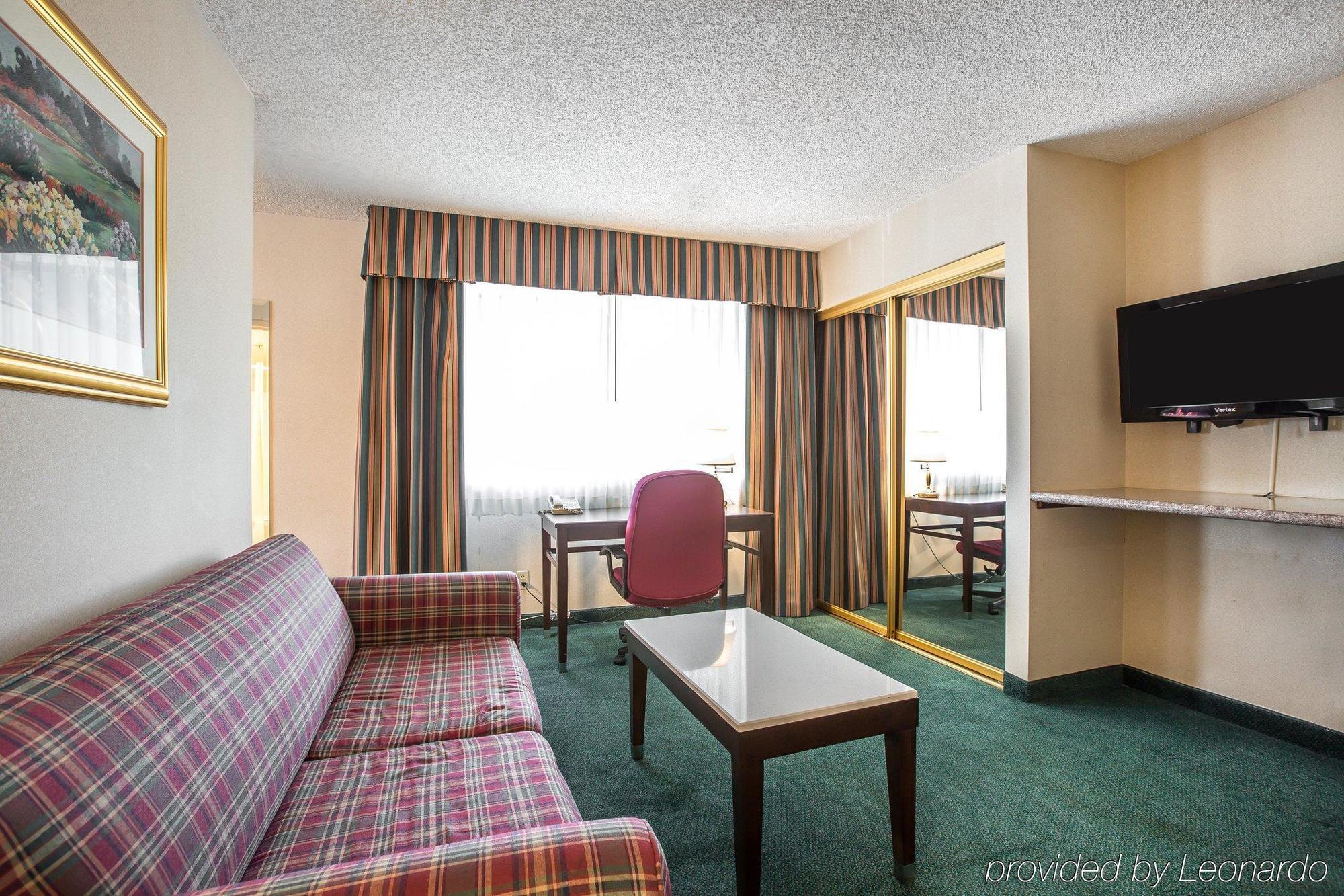 Quality Inn & Suites Walnut - City Of Industry Dış mekan fotoğraf
