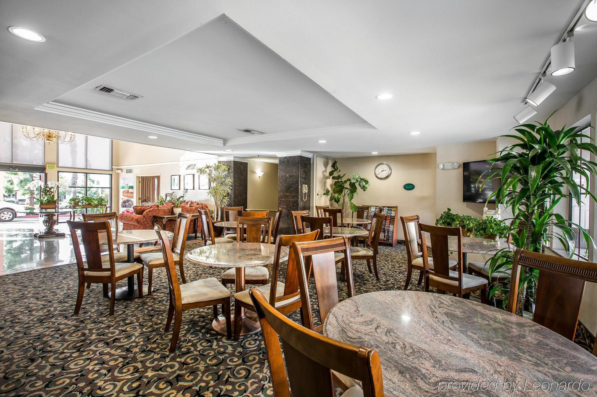 Quality Inn & Suites Walnut - City Of Industry Dış mekan fotoğraf