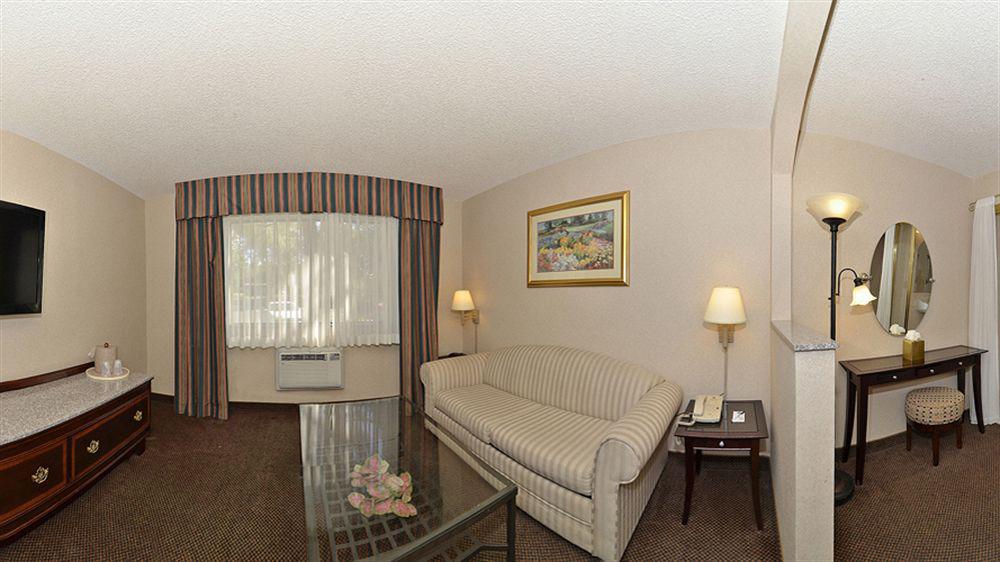 Quality Inn & Suites Walnut - City Of Industry Dış mekan fotoğraf